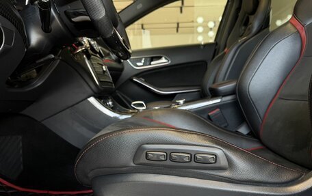 Mercedes-Benz GLA AMG, 2016 год, 2 250 000 рублей, 11 фотография