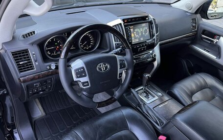 Toyota Land Cruiser 200, 2012 год, 4 090 000 рублей, 7 фотография