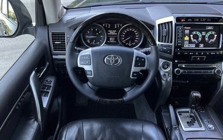 Toyota Land Cruiser 200, 2012 год, 4 090 000 рублей, 11 фотография