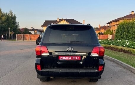 Toyota Land Cruiser 200, 2015 год, 4 990 000 рублей, 1 фотография