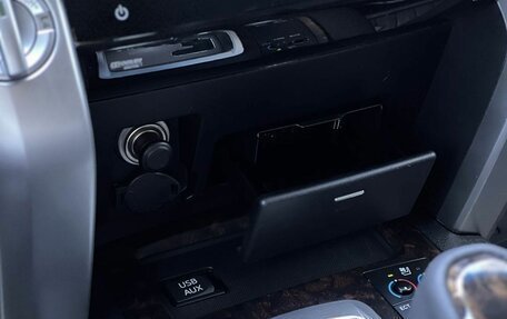 Toyota Land Cruiser 200, 2012 год, 4 090 000 рублей, 28 фотография