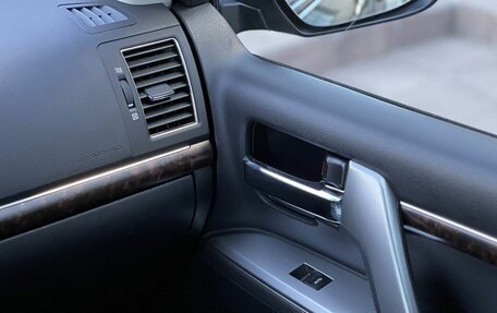 Toyota Land Cruiser 200, 2012 год, 4 090 000 рублей, 30 фотография