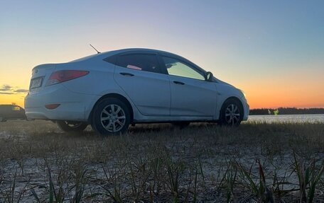 Hyundai Solaris II рестайлинг, 2013 год, 650 000 рублей, 2 фотография