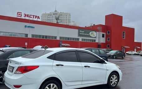 Hyundai Solaris II рестайлинг, 2013 год, 650 000 рублей, 7 фотография