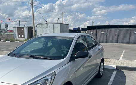 Hyundai Solaris II рестайлинг, 2014 год, 830 000 рублей, 3 фотография
