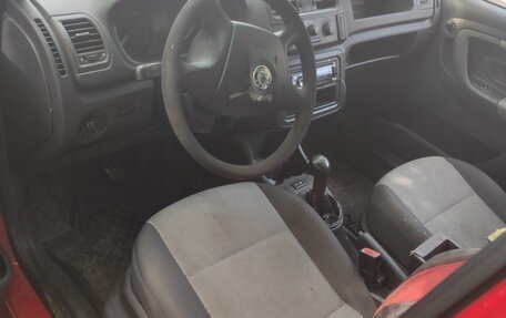 Skoda Fabia II, 2009 год, 200 000 рублей, 4 фотография