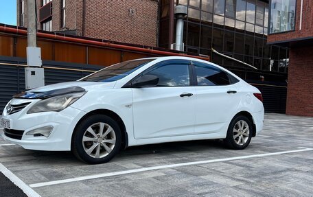 Hyundai Solaris II рестайлинг, 2015 год, 590 000 рублей, 3 фотография