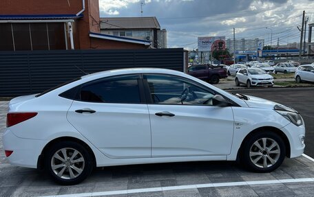 Hyundai Solaris II рестайлинг, 2015 год, 590 000 рублей, 7 фотография