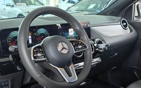Mercedes-Benz GLA, 2022 год, 2 700 000 рублей, 6 фотография