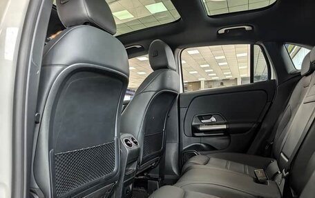 Mercedes-Benz GLA, 2022 год, 2 700 000 рублей, 12 фотография