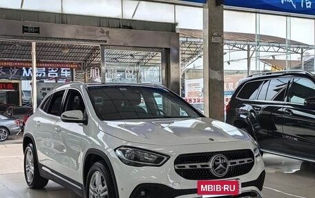 Mercedes-Benz GLA, 2022 год, 2 700 000 рублей, 3 фотография