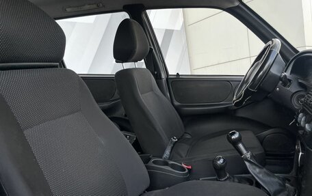 Chevrolet Niva I рестайлинг, 2010 год, 358 000 рублей, 17 фотография