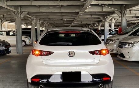 Mazda 3, 2023 год, 1 260 000 рублей, 8 фотография