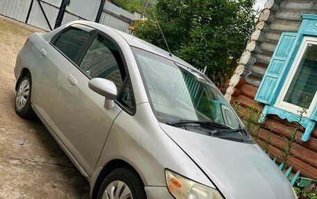 Honda Fit Aria, 2005 год, 360 000 рублей, 1 фотография