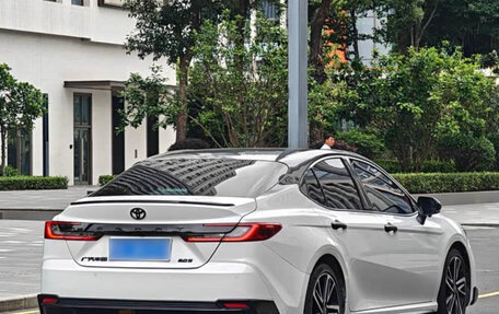 Toyota Camry, 2024 год, 3 110 000 рублей, 4 фотография
