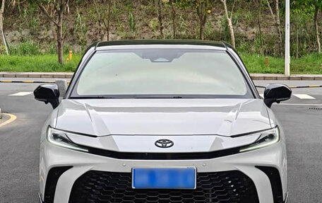Toyota Camry, 2024 год, 3 110 000 рублей, 2 фотография