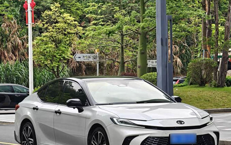 Toyota Camry, 2024 год, 3 110 000 рублей, 3 фотография