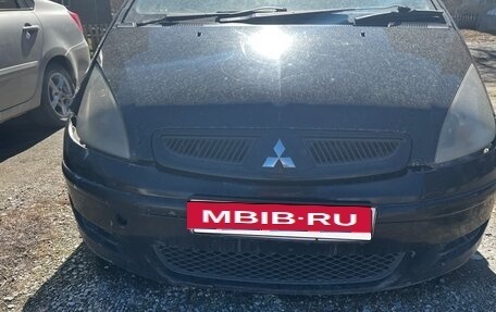 Mitsubishi Colt VI рестайлинг, 2002 год, 150 000 рублей, 4 фотография