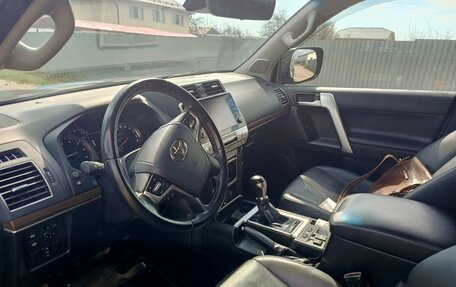 Toyota Land Cruiser Prado 150 рестайлинг 2, 2022 год, 6 200 000 рублей, 7 фотография