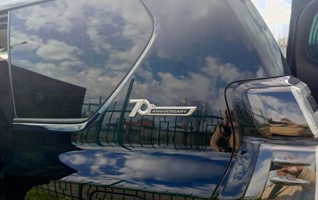 Toyota Land Cruiser Prado 150 рестайлинг 2, 2022 год, 6 200 000 рублей, 10 фотография