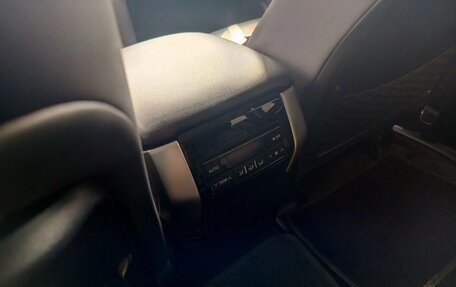 Toyota Land Cruiser Prado 150 рестайлинг 2, 2022 год, 6 200 000 рублей, 11 фотография