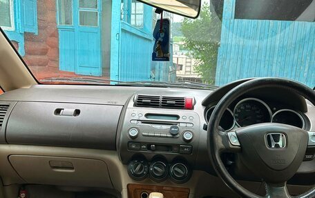 Honda Fit Aria, 2005 год, 360 000 рублей, 5 фотография