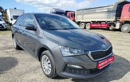 Skoda Rapid II, 2022 год, 1 807 000 рублей, 2 фотография