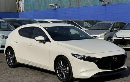 Mazda 3, 2022 год, 1 260 000 рублей, 4 фотография