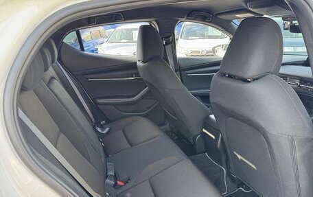 Mazda 3, 2022 год, 1 260 000 рублей, 28 фотография