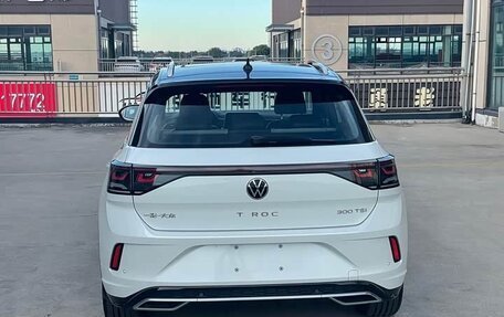 Volkswagen T-Roc I, 2023 год, 1 650 285 рублей, 5 фотография