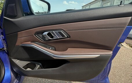 BMW 3 серия, 2020 год, 3 900 000 рублей, 12 фотография