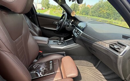 BMW 3 серия, 2020 год, 3 900 000 рублей, 10 фотография