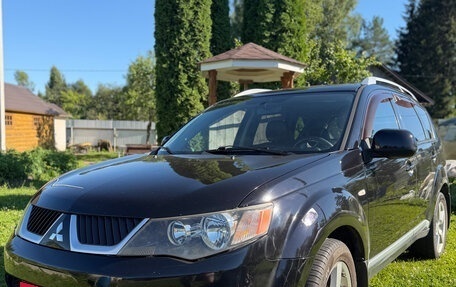 Mitsubishi Outlander III рестайлинг 3, 2008 год, 950 000 рублей, 1 фотография