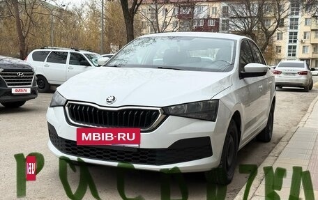 Skoda Rapid II, 2021 год, 850 000 рублей, 2 фотография