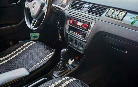 Skoda Rapid I, 2014 год, 950 000 рублей, 6 фотография