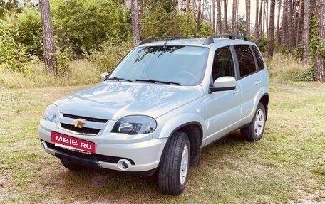 Chevrolet Niva I рестайлинг, 2018 год, 900 000 рублей, 10 фотография