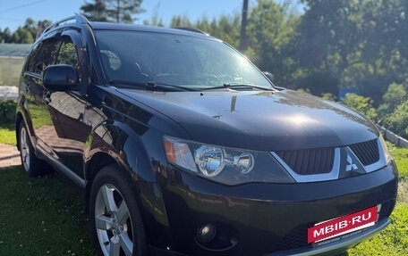 Mitsubishi Outlander III рестайлинг 3, 2008 год, 950 000 рублей, 3 фотография