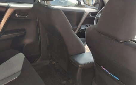 Toyota RAV4, 2017 год, 2 150 000 рублей, 6 фотография