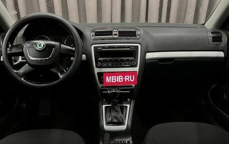 Skoda Octavia, 2011 год, 724 888 рублей, 10 фотография