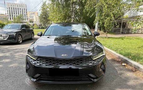 KIA K5, 2021 год, 2 300 000 рублей, 6 фотография