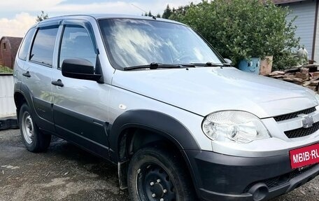 Chevrolet Niva I рестайлинг, 2019 год, 800 000 рублей, 3 фотография