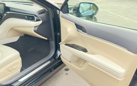 Toyota Camry, 2021 год, 2 950 000 рублей, 8 фотография