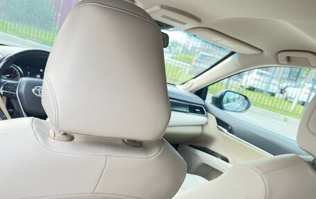 Toyota Camry, 2021 год, 2 950 000 рублей, 15 фотография