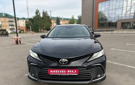Toyota Camry, 2021 год, 2 950 000 рублей, 5 фотография