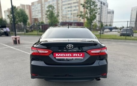 Toyota Camry, 2021 год, 2 950 000 рублей, 6 фотография