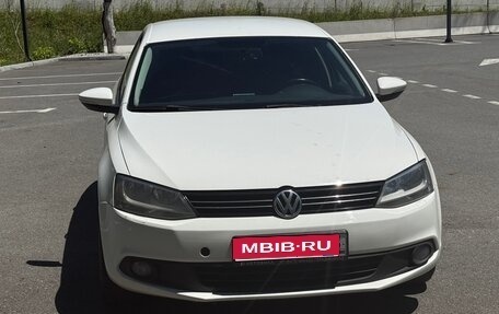 Volkswagen Jetta VI, 2012 год, 850 000 рублей, 1 фотография