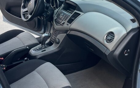 Chevrolet Cruze II, 2012 год, 790 000 рублей, 9 фотография