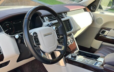 Land Rover Range Rover IV рестайлинг, 2015 год, 8 600 000 рублей, 2 фотография