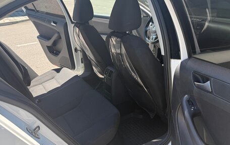 Volkswagen Jetta VI, 2012 год, 850 000 рублей, 8 фотография