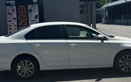 Volkswagen Jetta VI, 2012 год, 850 000 рублей, 4 фотография